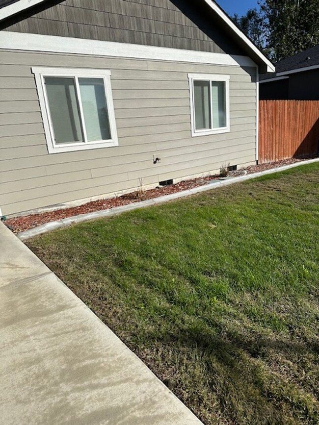 Foto del edificio - **Charming 3-Bedroom Home - Ready for You!**