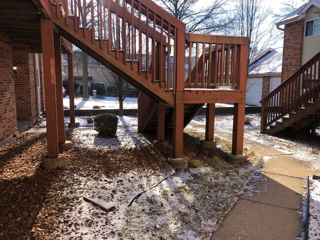 Building Photo - 3701 Candlewyck Club Dr
