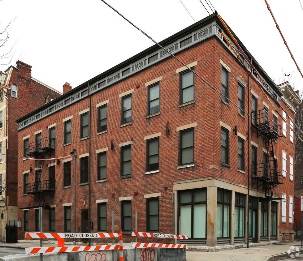 Foto principal - 13 W 15th St