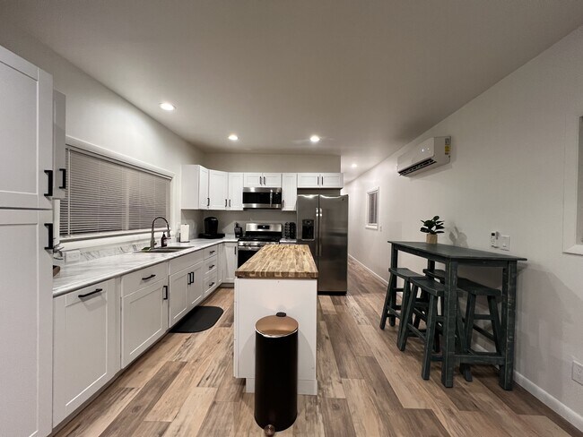 Foto del edificio - 151 Northside Dr