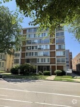 Building Photo - 1409 N Prospect Ave