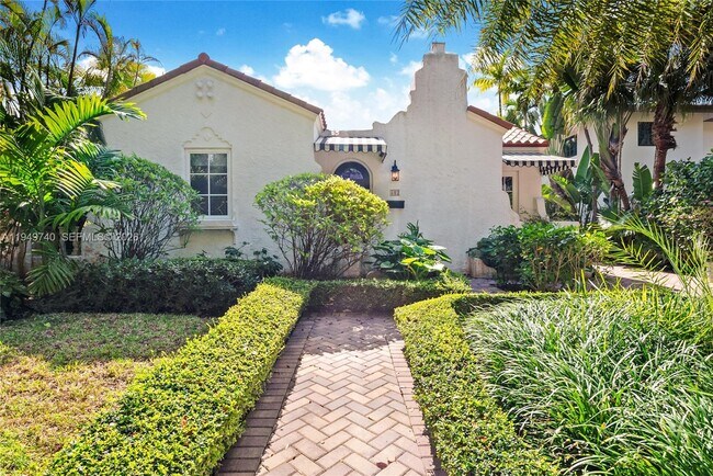 Building Photo - 512 Majorca Ave