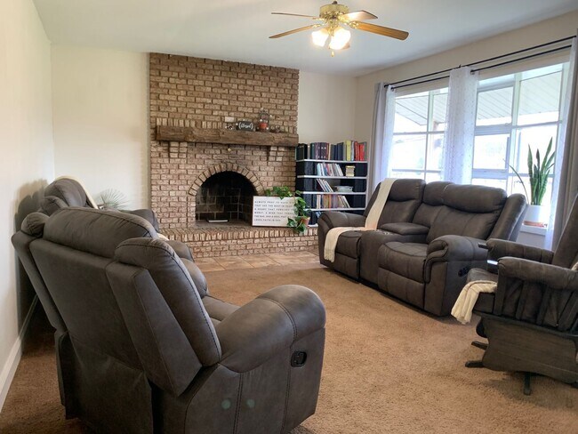 Foto del edificio - 3 BR Country Home