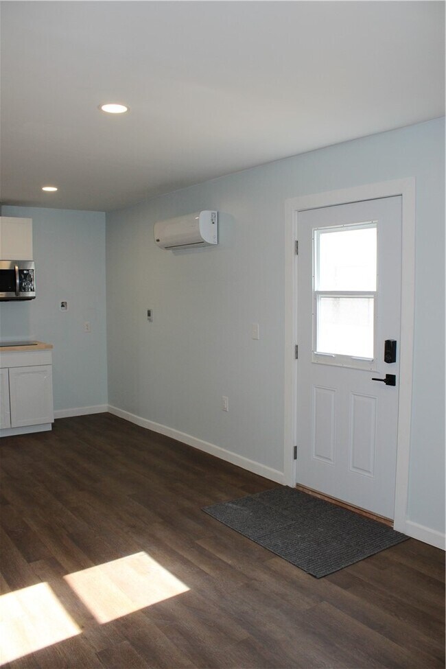 Foto del edificio - 5776 Katherine St