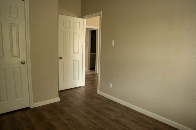 Foto del edificio - 13753 Biggs St