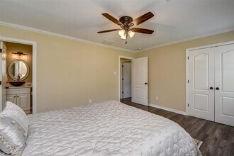 Building Photo - 11038 Waxwing St