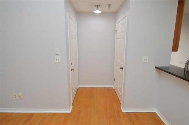 Building Photo - 10263 Gandy Blvd N