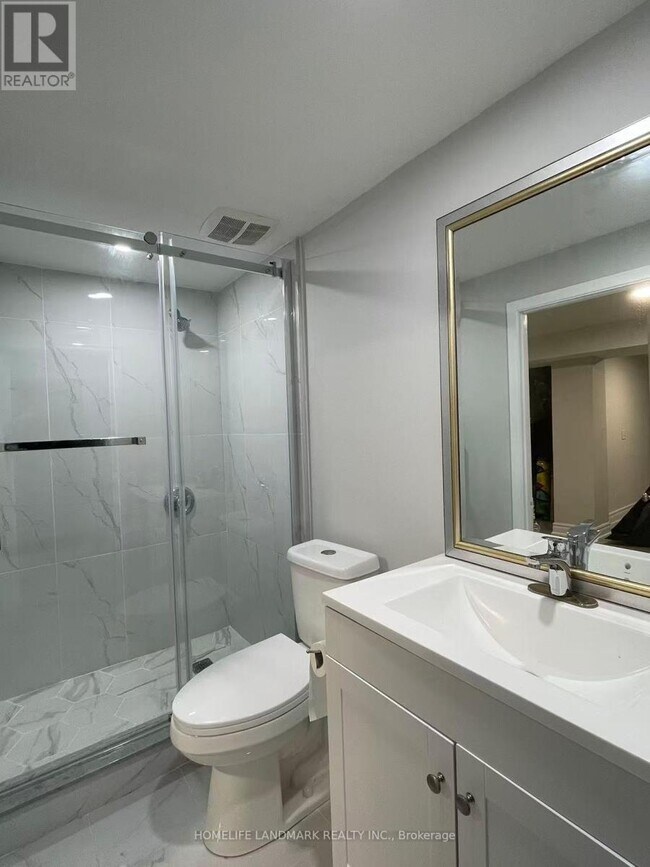 Building Photo - 320 Crosby Ave