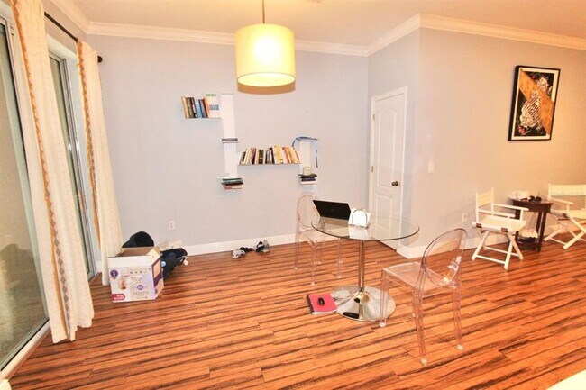 Building Photo - 2569 River Landing Dr