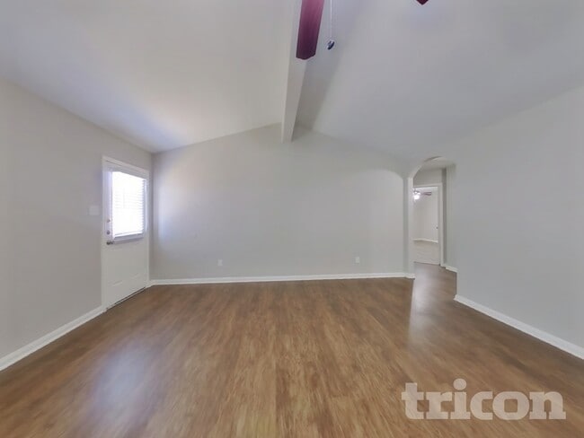 Building Photo - 2417 Regatta Ln