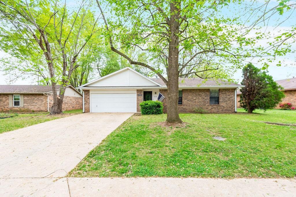 Foto principal - 1619 E Briarcliff St