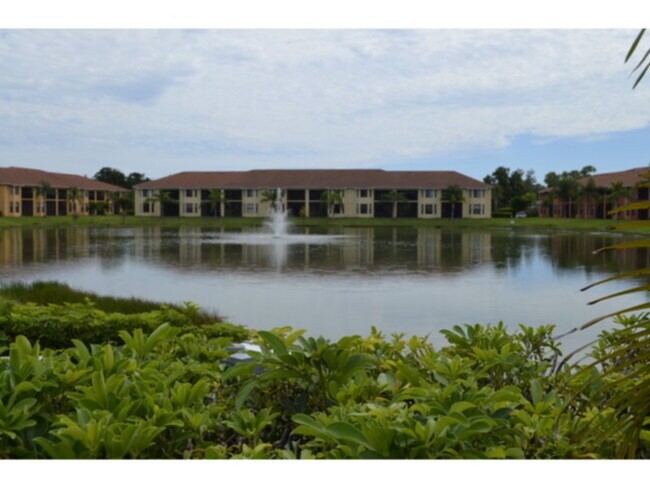 Building Photo - Luxury 2nd Floor Condo in Palmetto Cove