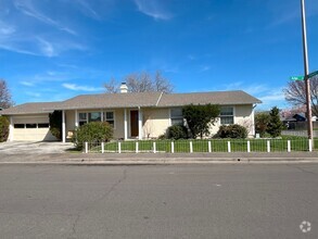 Building Photo - 2570 Aztec Ave
