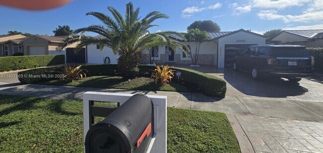 Foto del edificio - 20029 NW 57th Pl