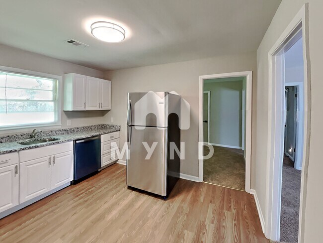 Foto del edificio - 6189 Castlewood Dr