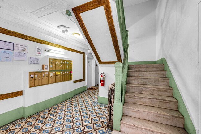Foto del edificio - 529 34th St