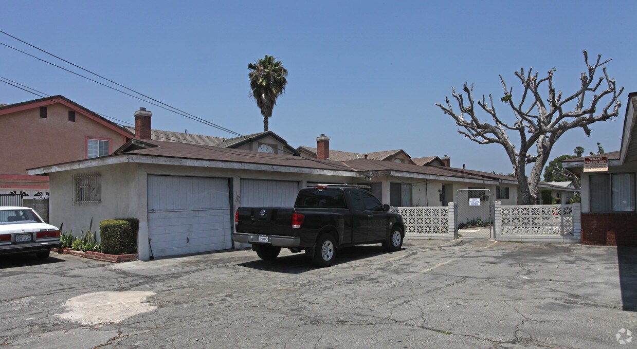 Foto del edificio - 11553 Forest Grove St
