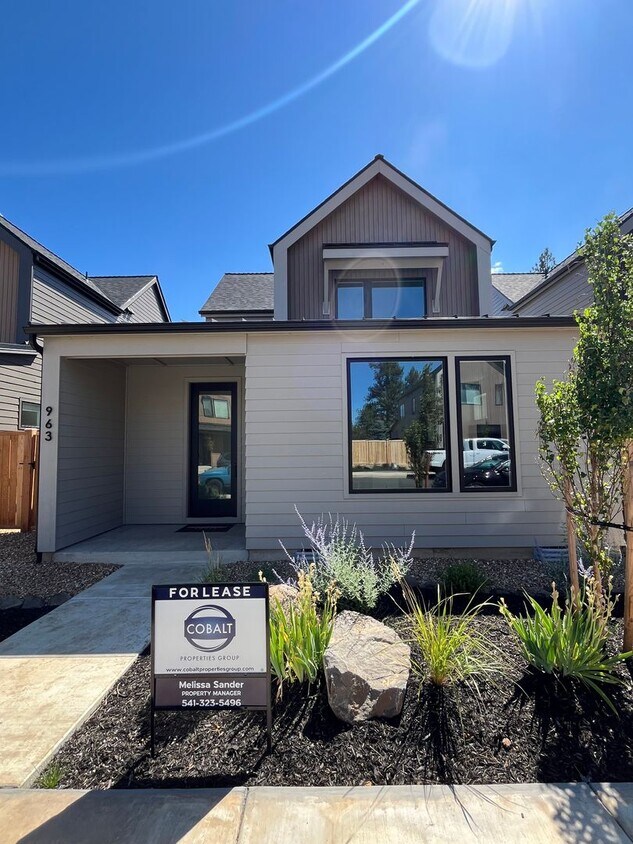 Foto principal - Brand New Construction in Sisters