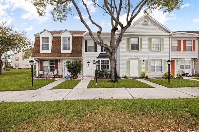 Building Photo - 217 Old English Dr