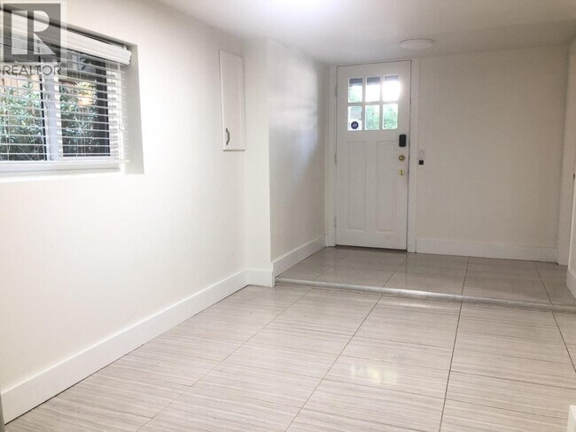 Photo du bâtiment - 3xxxx W 36th Ave