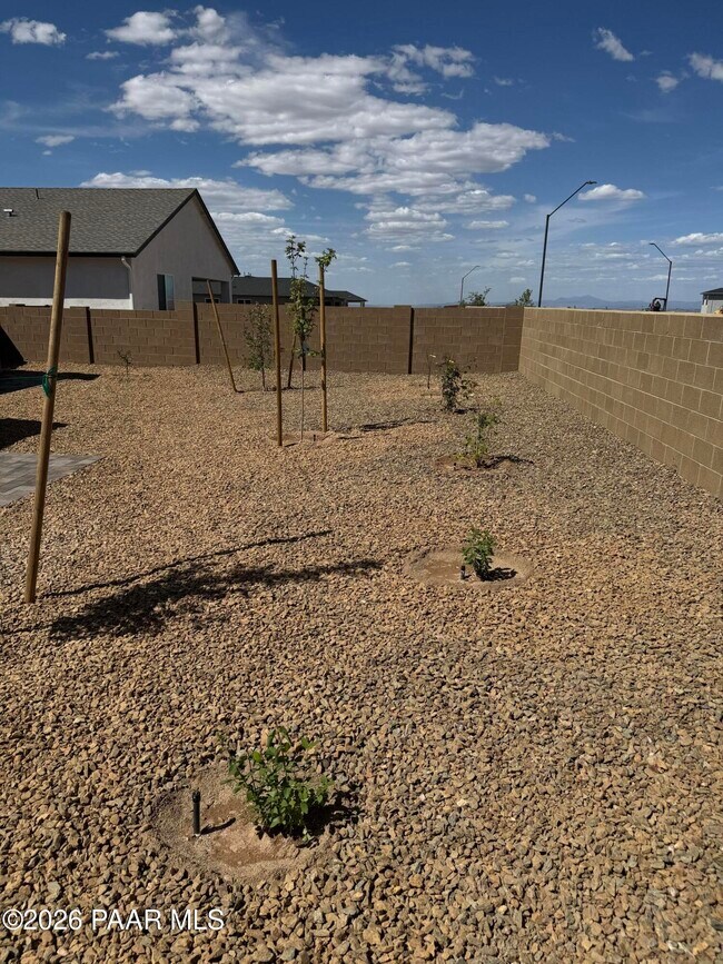 Foto del edificio - 6155 Summit Trl