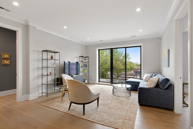 Foto del edificio - 3808 N Lincoln Ave