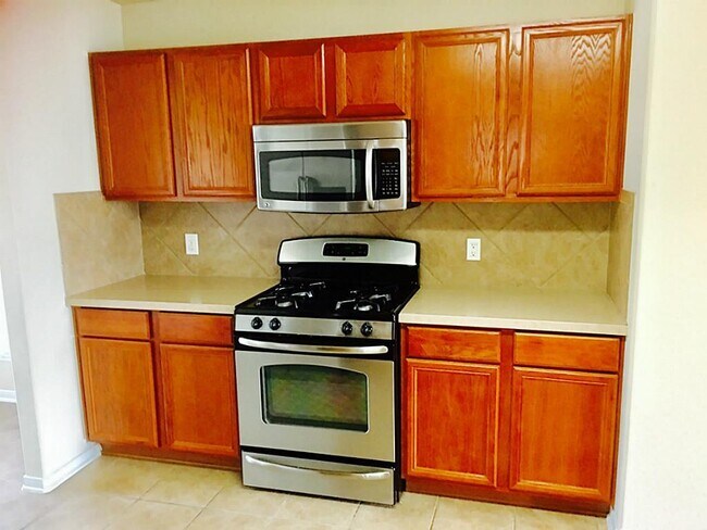 Building Photo - 5023 Grove Square Ct