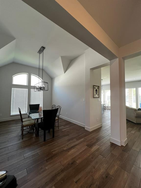Foto del edificio - 9827 Starry Night Ln