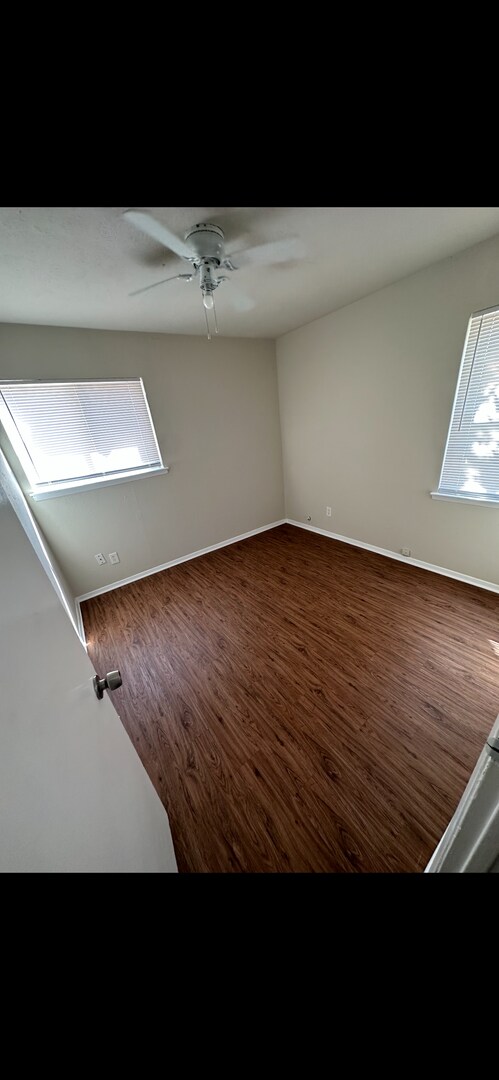 Foto del edificio - $500.00 off 1st rent!! READY TO MOVE IN!!!...
