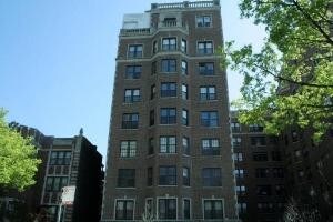 The Cranston - 6935 S Crandon Ave