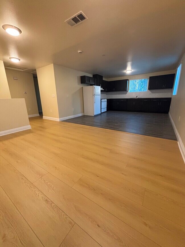 Foto del edificio - 522 W 51st St