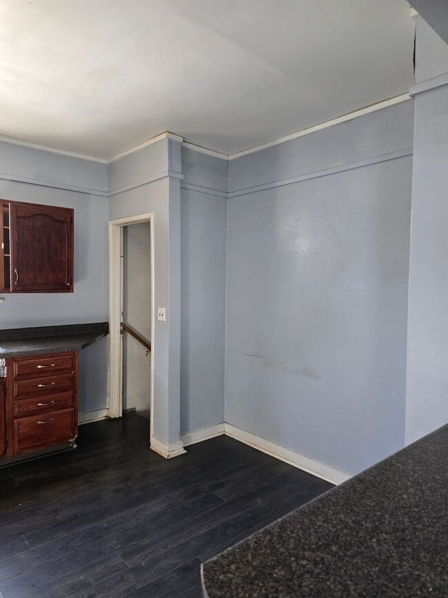 Foto del edificio - 2650 E 24th St