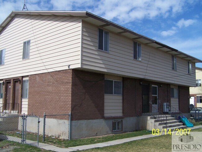 Foto del edificio - 656 N 400 W St