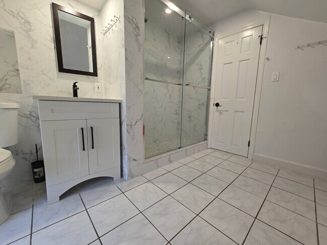 Foto del edificio - 1620 E 14th St