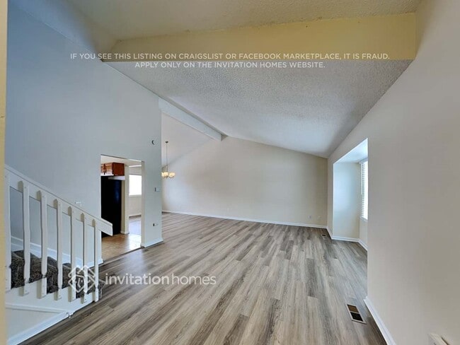 Foto del edificio - 18900 E Chaffee Pl