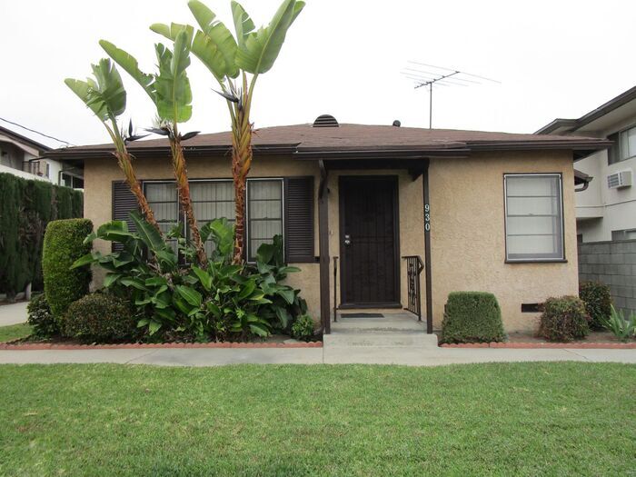 Primary Photo - 1 Bedroom 1 Bath, Pet-Friendly triplex in ...