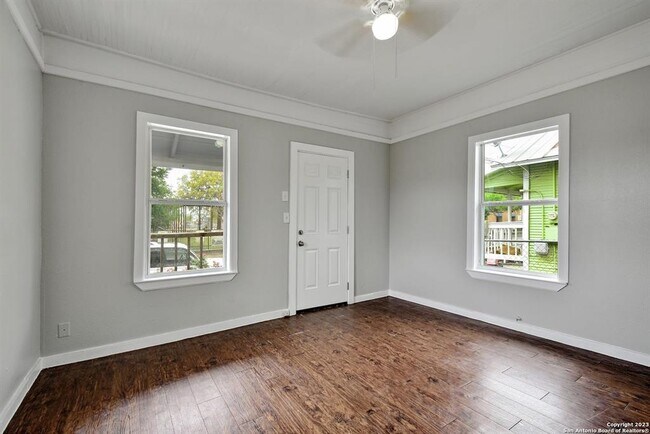 Building Photo - 1111 Guadalupe St