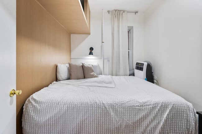 Foto del edificio - 1762 2nd Ave