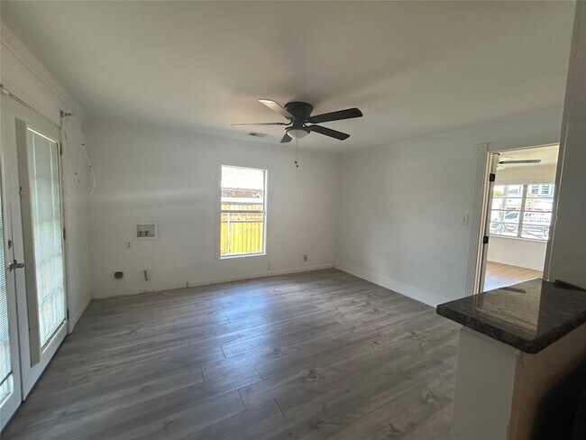 Photo - 3419 Elser St House