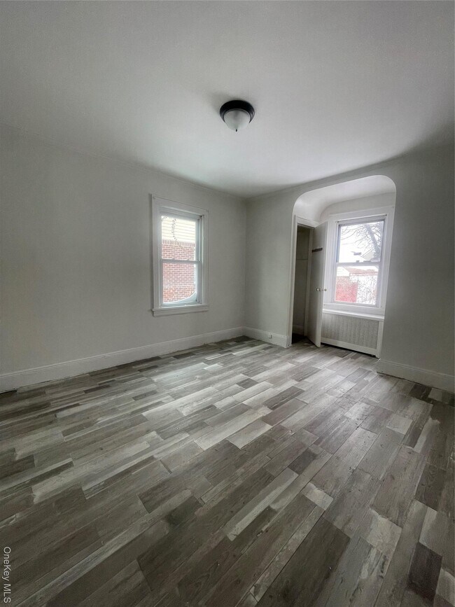 Foto del edificio - 216-33 118th Ave