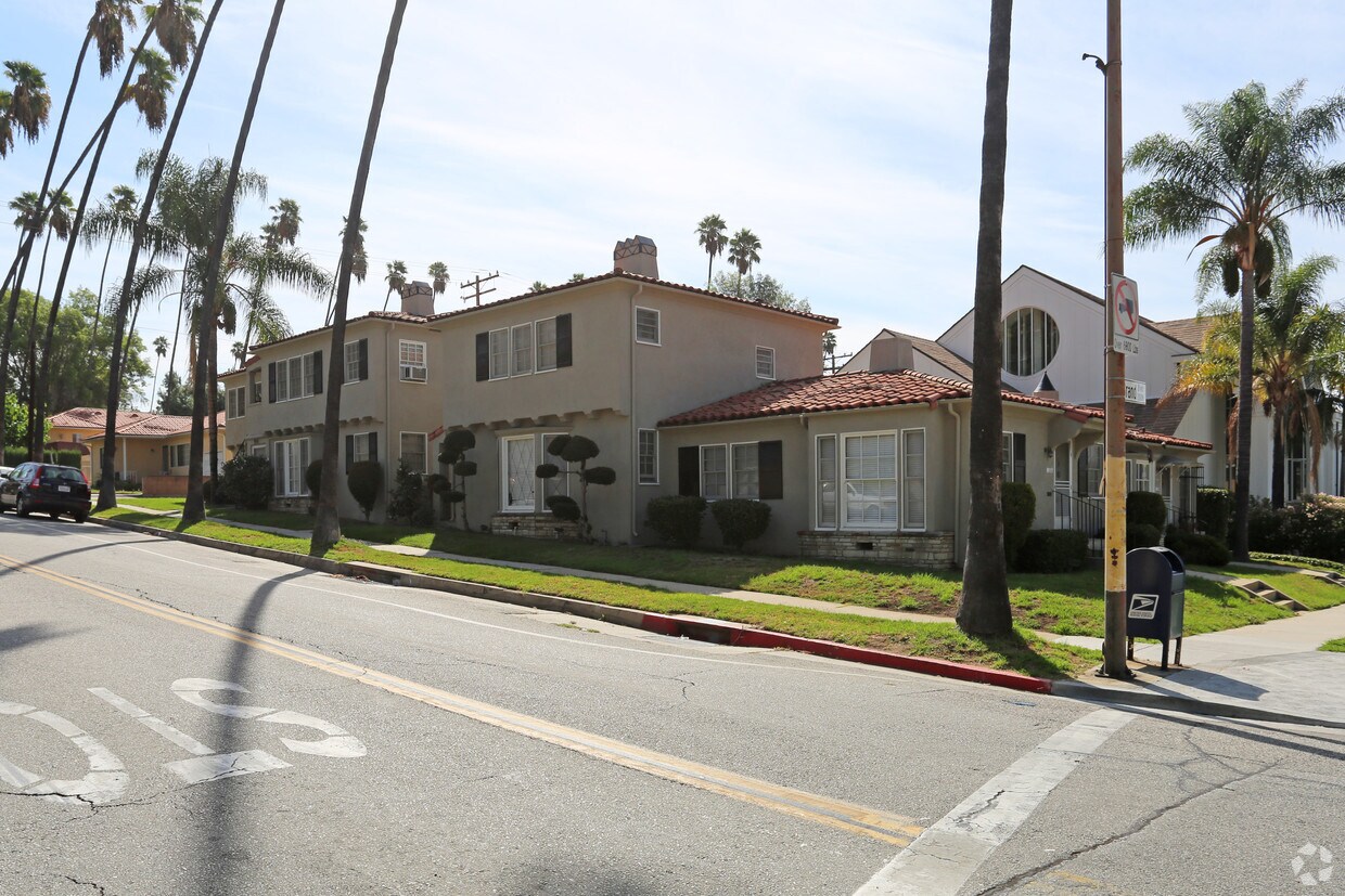 Building Photo - 1334 N Brand Blvd