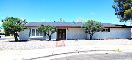 Building Photo - 139 Clairemont Rd