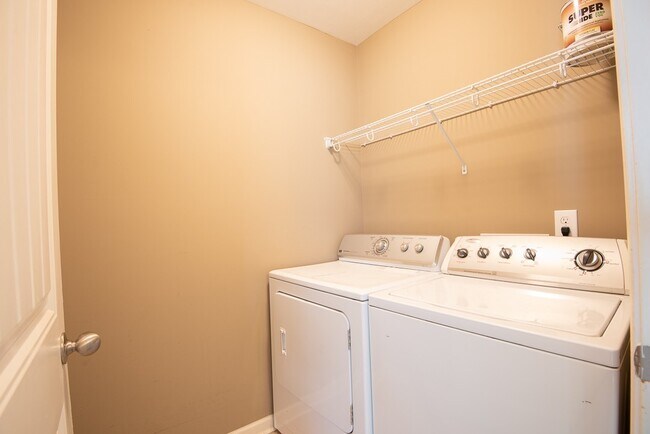 Building Photo - Claire Downs Subdivision