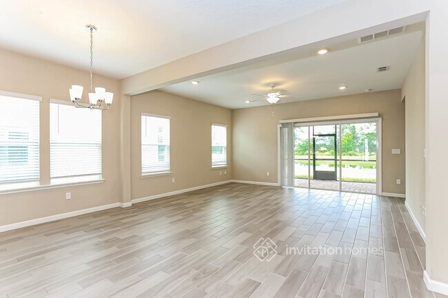 Building Photo - 9841 Lemon Grass Ln