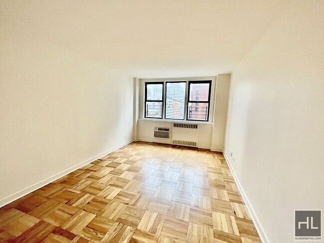 Building Photo - East 79th Street