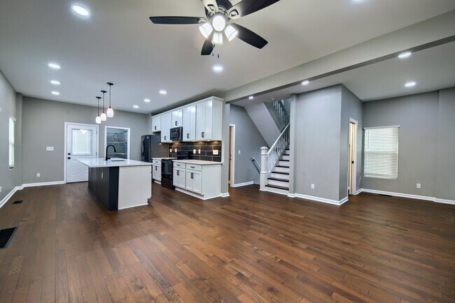 Building Photo - North Campus OSU Renovated Single Family H...