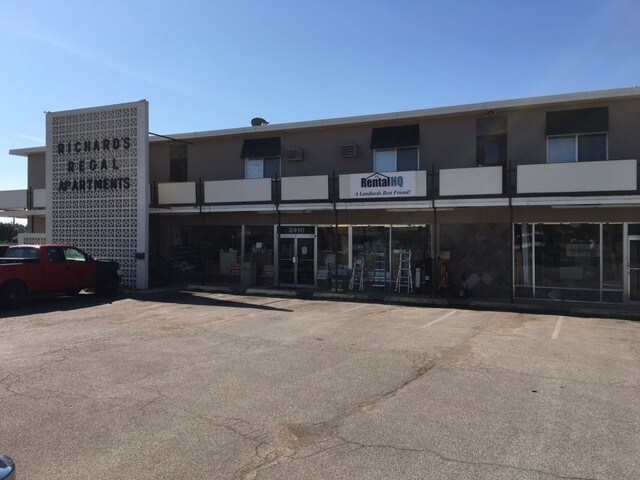 Primary Photo - 2410 SW 59th St