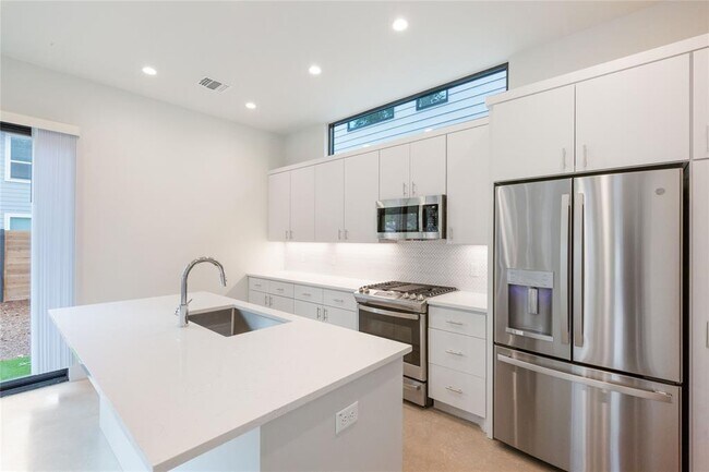 Foto del edificio - 1116 Walton Ln