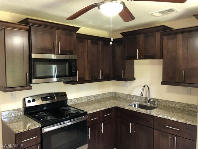 Foto del edificio - 1105 Taylor Ln