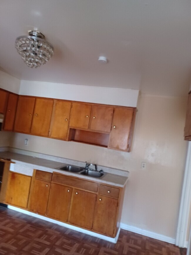 Building Photo - 2529 Ensley Ave